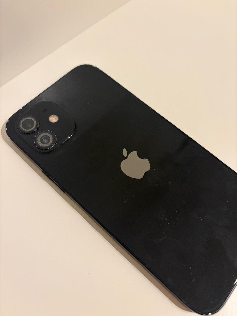 Foto 4 van iPhone 12 | 128GB | Zwart | 76%| Redelijke Staat