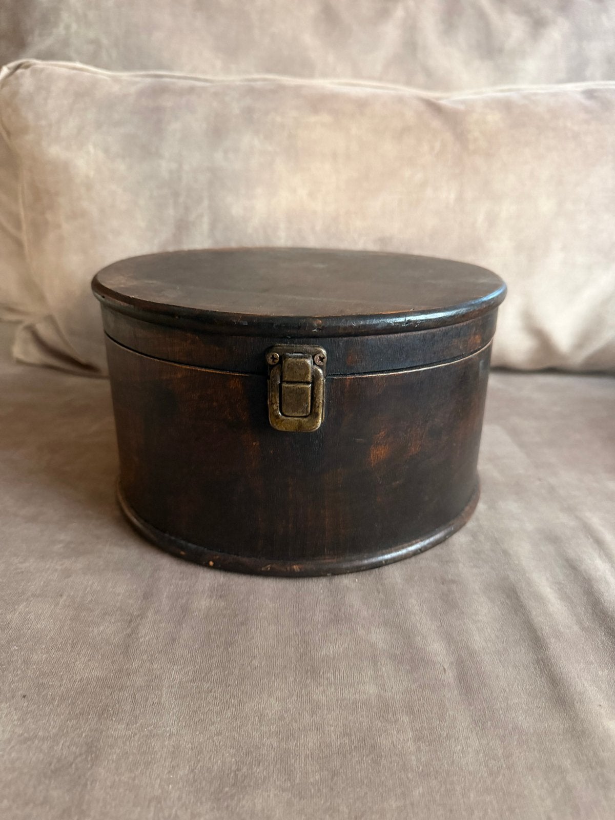 Antieke houten hoedenkist hoedendoos hoedenkoffer, Ophalen, Minder dan 50 cm, Gebruikt, 5 – 50