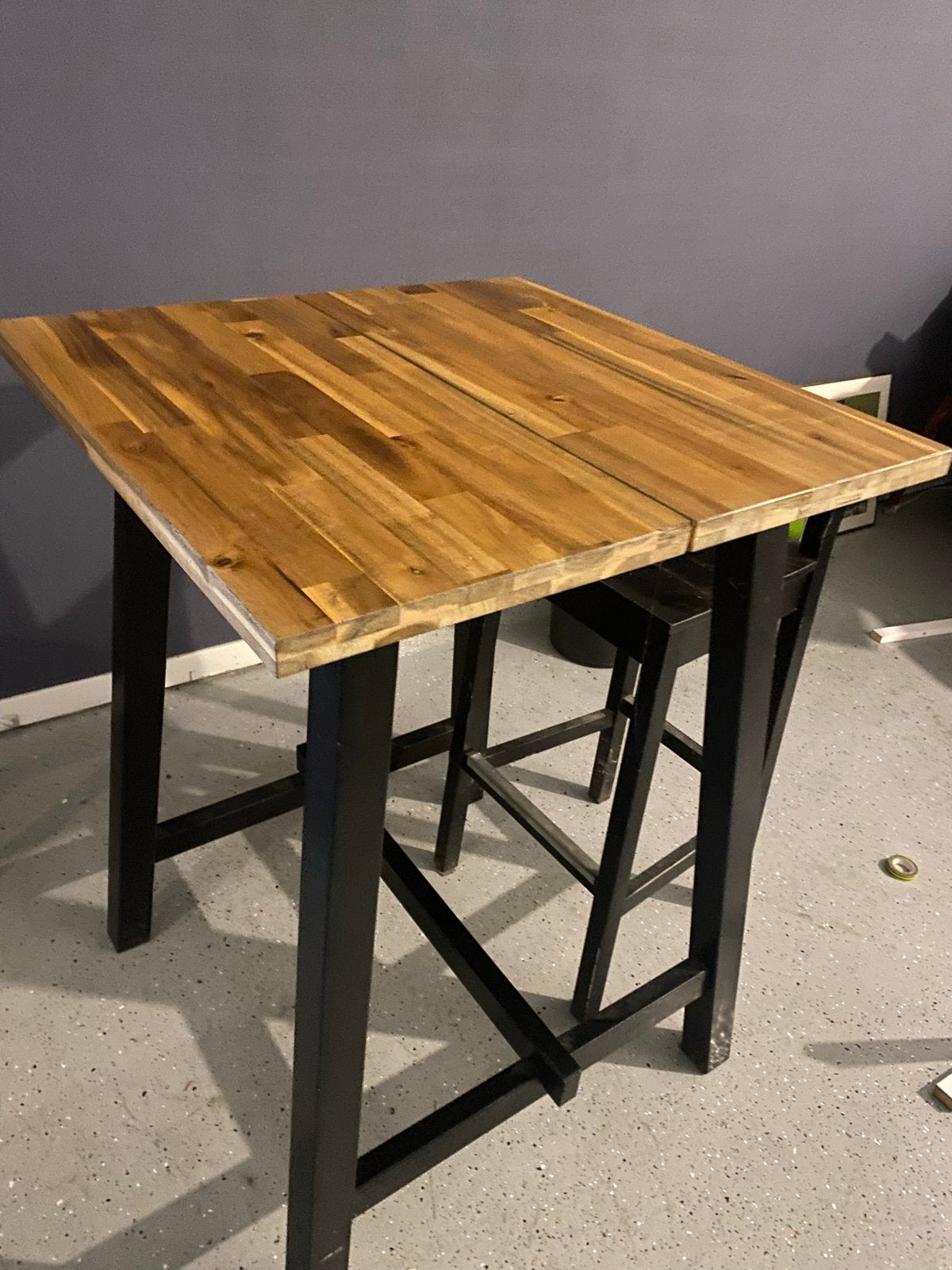 Hoge tafel met gratis stoel, Ophalen, Gebruikt