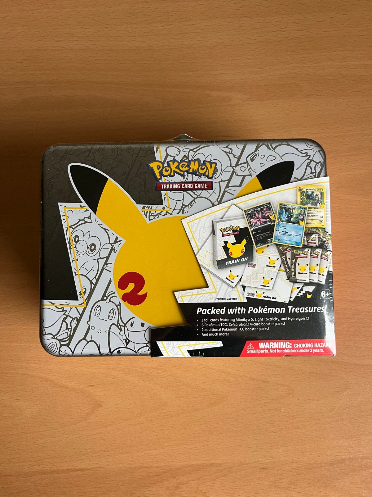 Pokémon 25th Celebrations Collector Chest Tin, Ophalen of Verzenden, Nieuw, Overige typen
