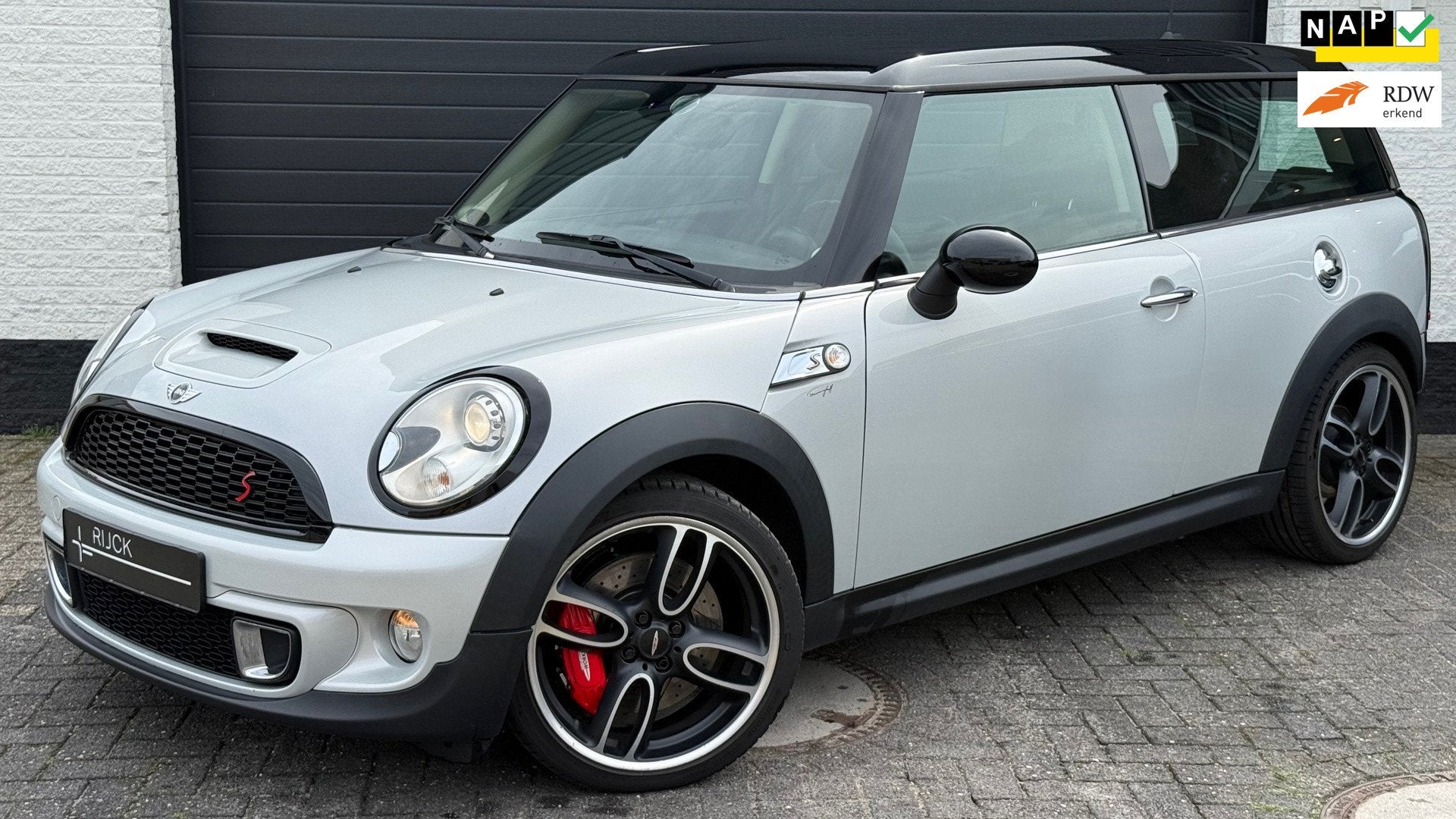 Mini Clubman 1.6 Cooper S Chili | JCW | HK | CarPlay | NL NA, Euro 5, Gebruikt, 4 cilinders, 4 stoelen