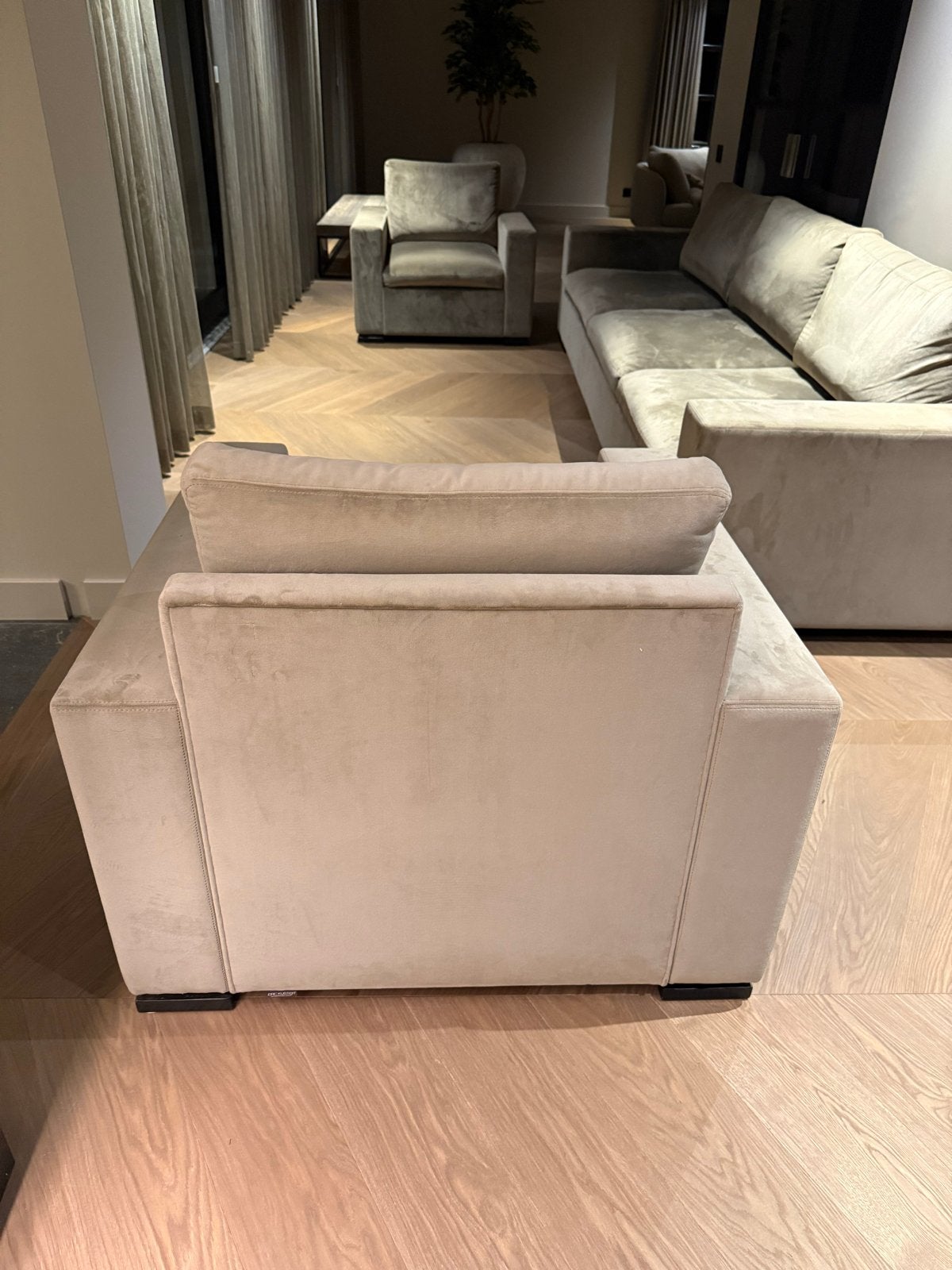 Luxe 3-zits bank en fauteuil set in taupe velours, Huis en Inrichting, Ophalen, 250 tot 300 cm, Gebruikt, 100 tot 125 cm