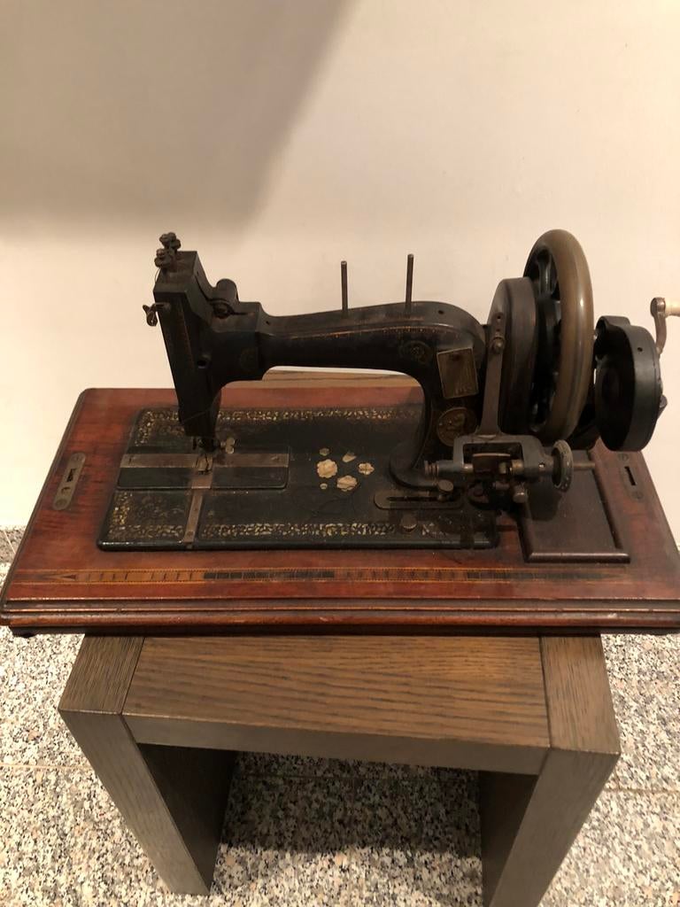 Vintage hand draai naaimachine, Ophalen of Verzenden