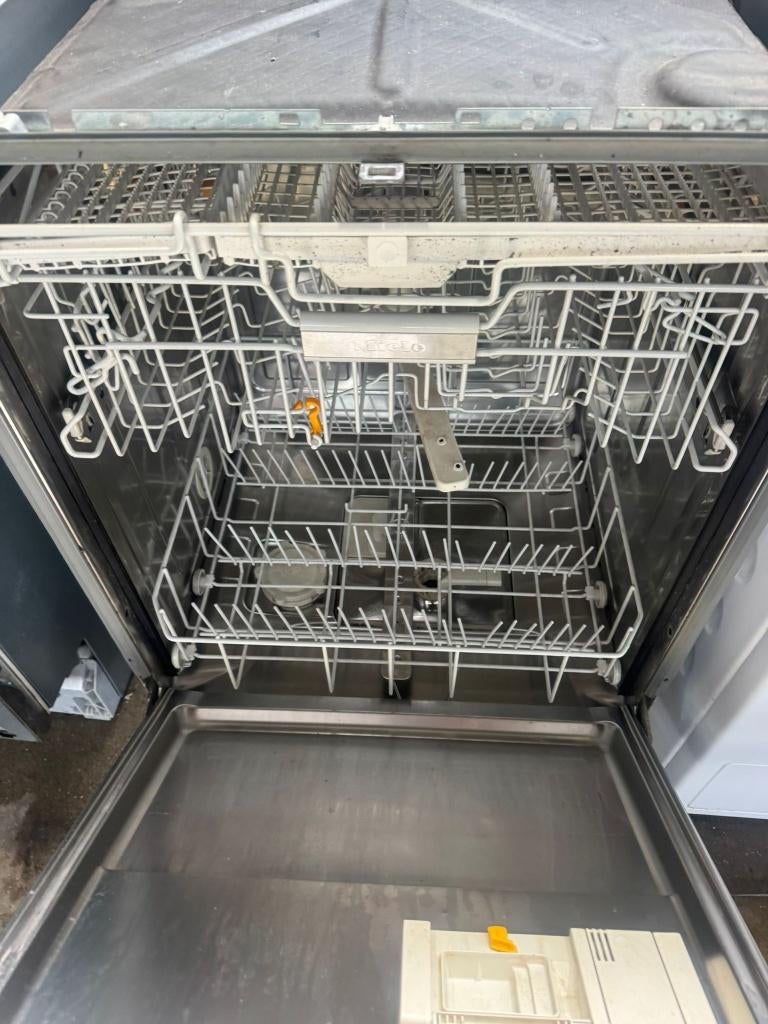 Miele Vaatwasser hoog model schoon garantie bezorging, Witgoed en Apparatuur, Energieklasse A of zuiniger, Ophalen of Verzenden