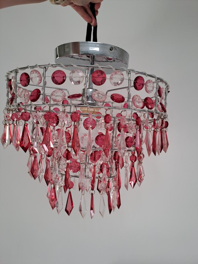 Roze kroonluchter hanglamp 3 laags steentjes diamantjes, Ophalen of Verzenden, Gebruikt, Overige materialen