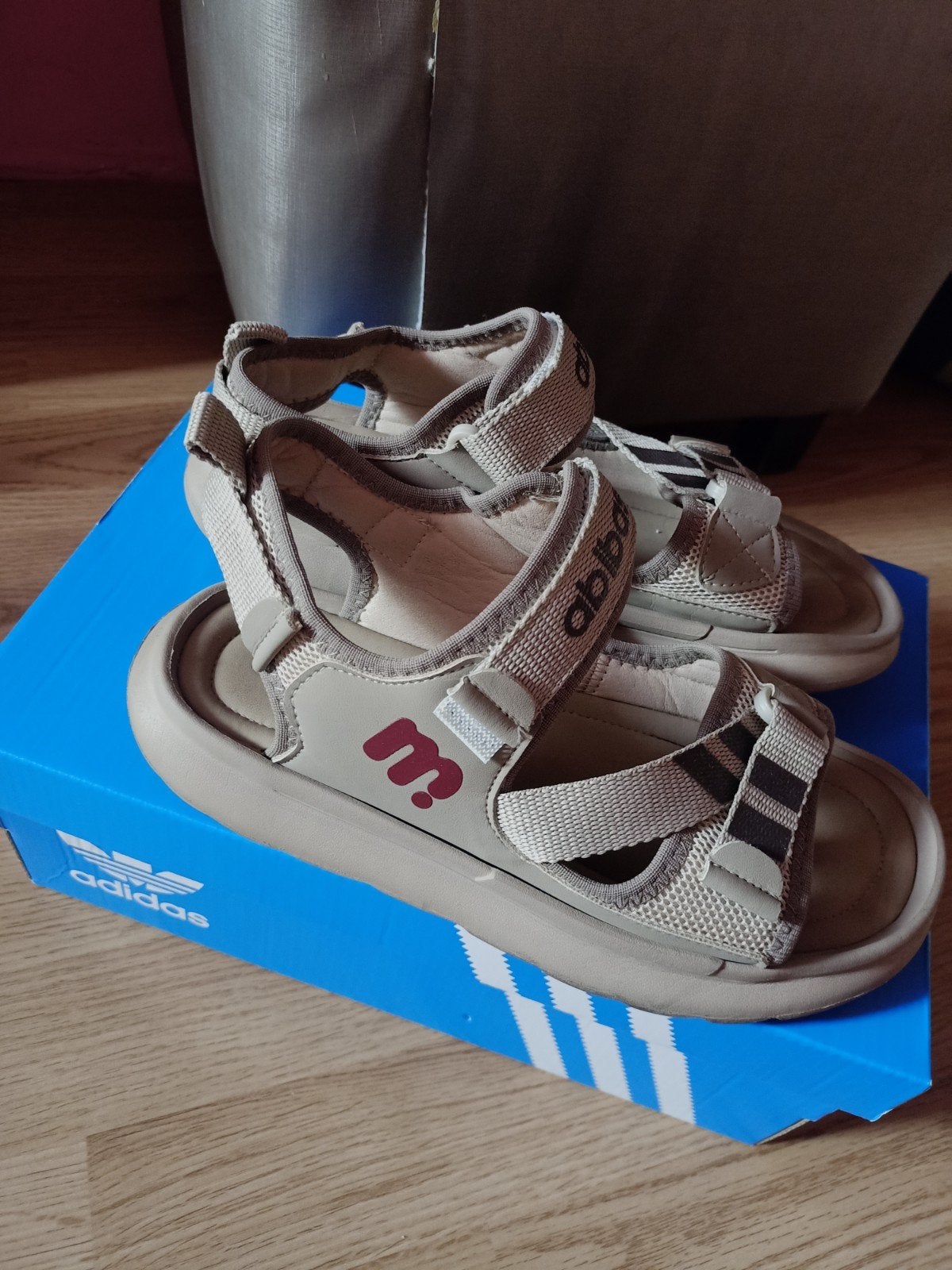 Adidas sandalen maat 37, Ophalen, Adidas, Overige typen, Zo goed als nieuw