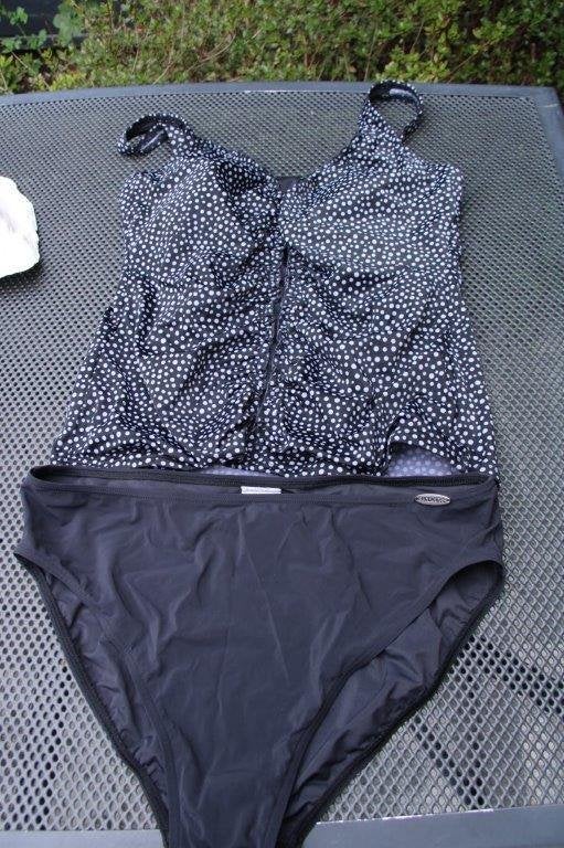 Tankini zwart/ grijs Sunflair mt 42E cup broek mt 44 Vaste p, Kleding | Dames, Overige typen, Zwart, Ophalen of Verzenden, Zo goed als nieuw