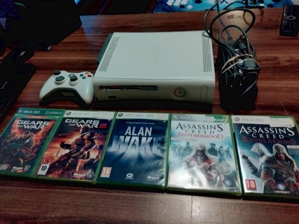 Xbox 360 met 5 games en controller en nieuwe hdmi kabel, 1 speler, Ophalen of Verzenden, Vanaf 3 jaar