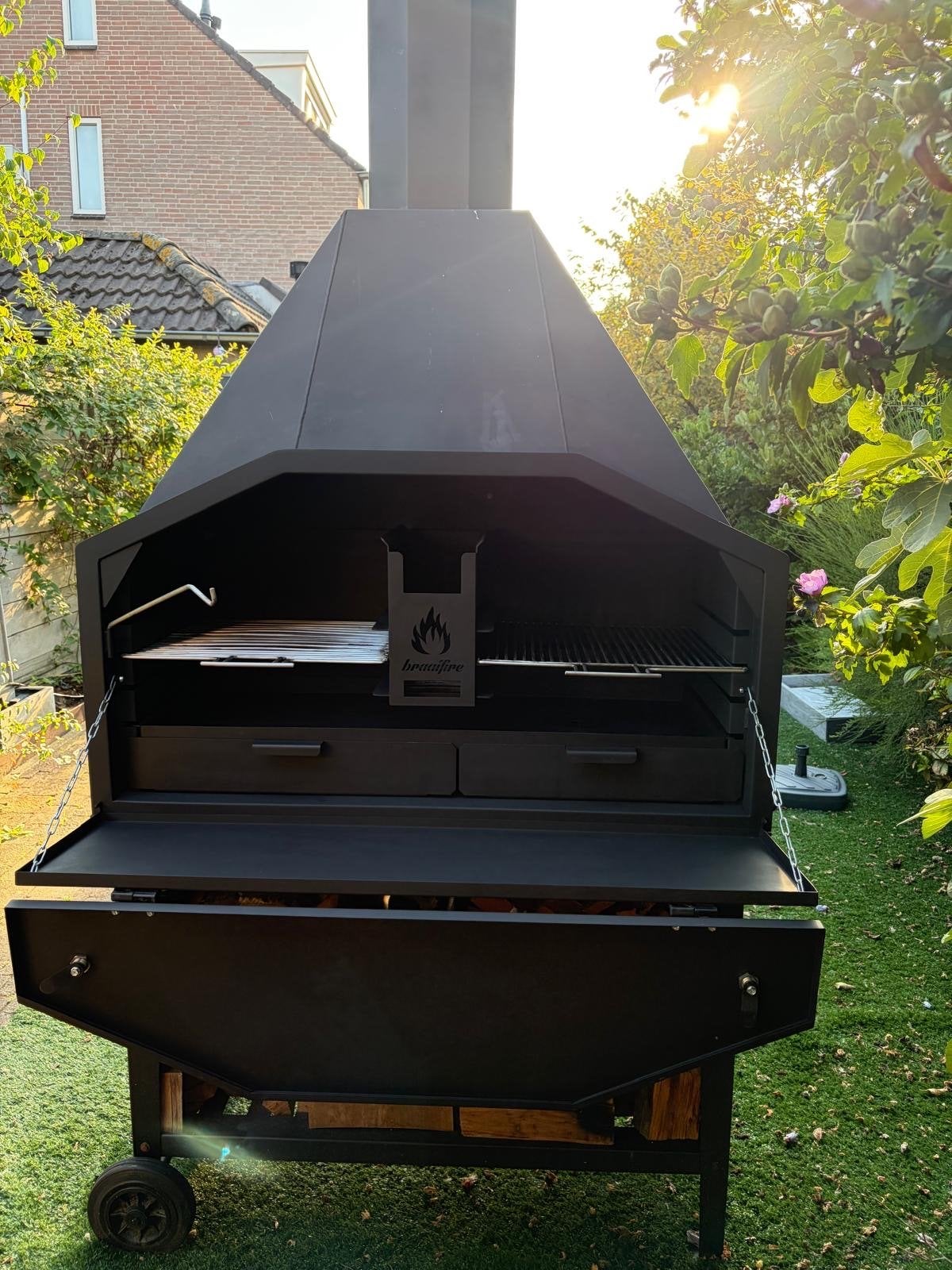 Afrikaanse Braai fire 1200 - compleet met accessoire, Ophalen, Gebruikt