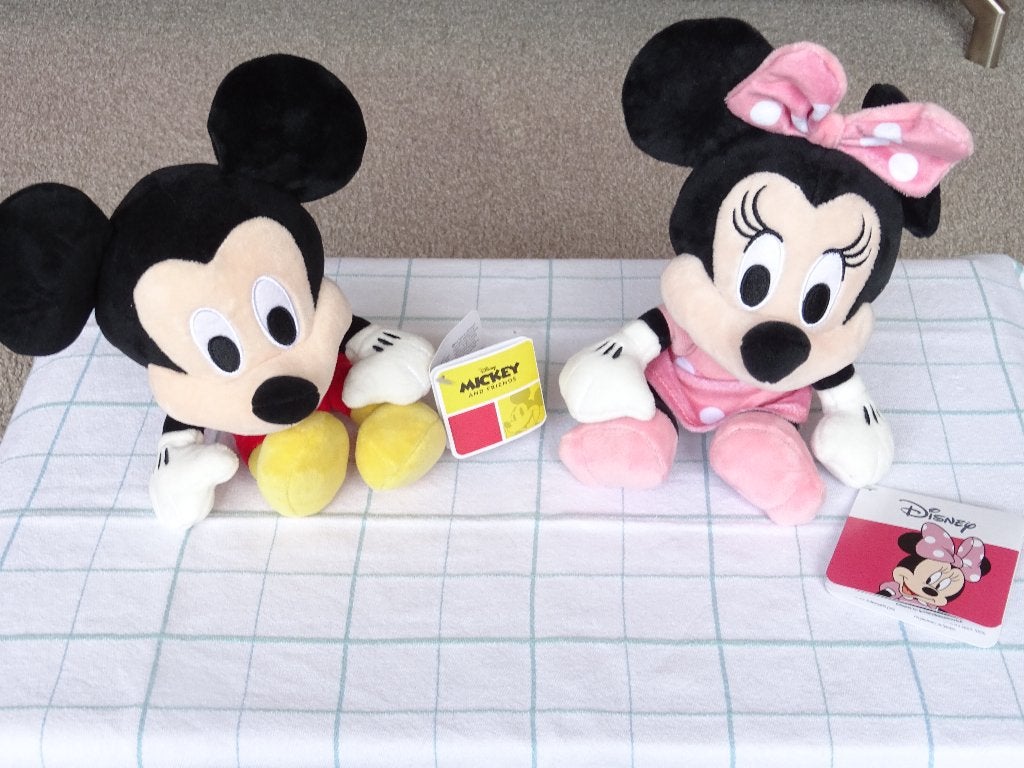 Nieuwe Micky of Minnie Mousse   voor  € 7,50 per stuk, Verzamelen, Disney, Ophalen of Verzenden, Mickey Mouse, Nieuw, Knuffel