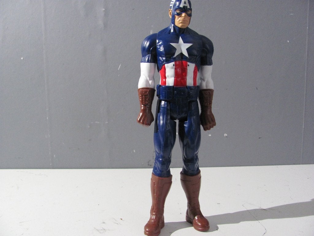 aktie figuur 29cm hoog "captain america " #A6757 51031, Kinderen en Baby's, Speelgoed | Actiefiguren, Ophalen of Verzenden, Zo goed als nieuw