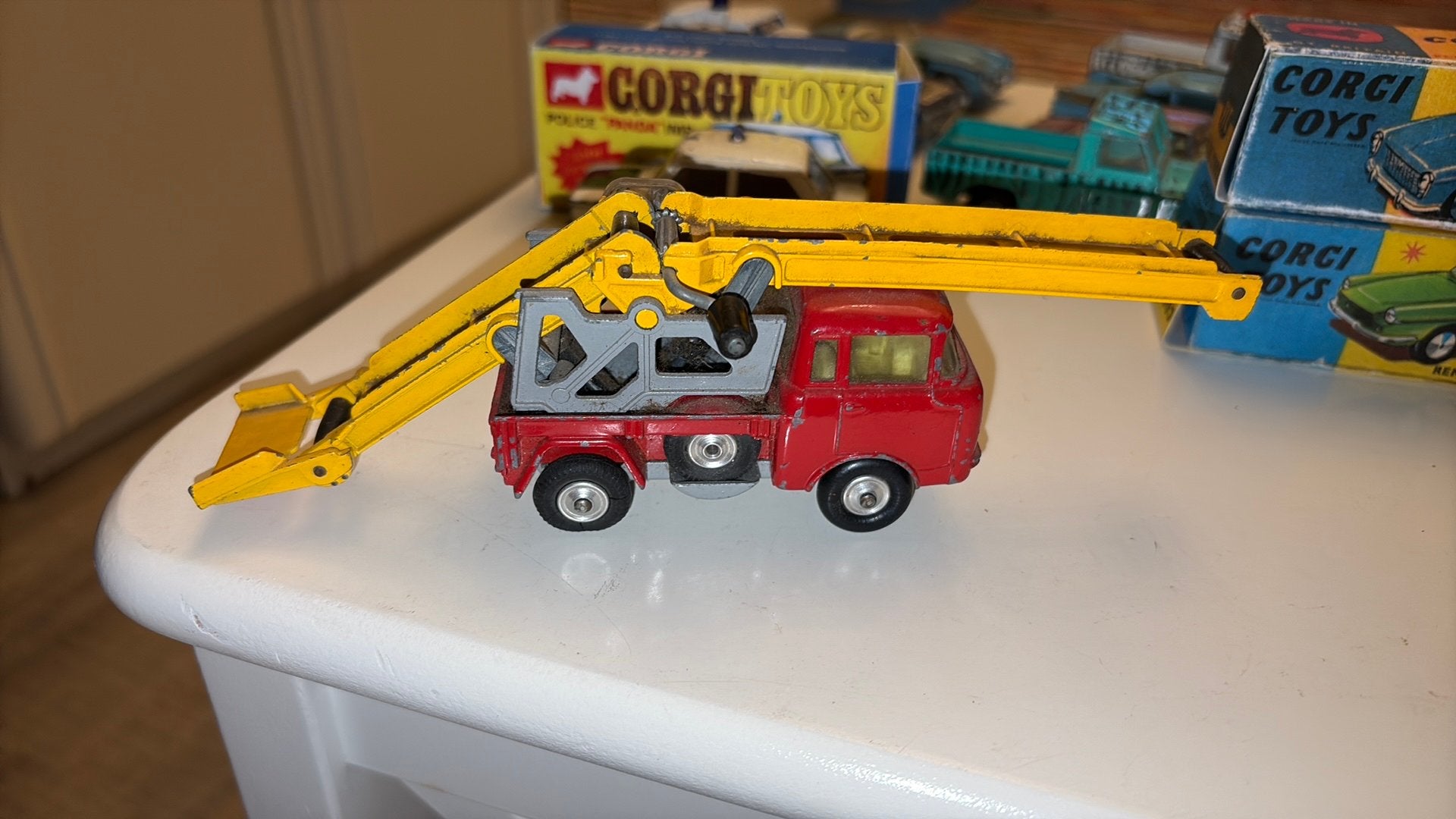 CORGI TOUS JEEP TRANSPORTBAND WAGEN, Ophalen of Verzenden, Gebruikt, Auto, Corgi