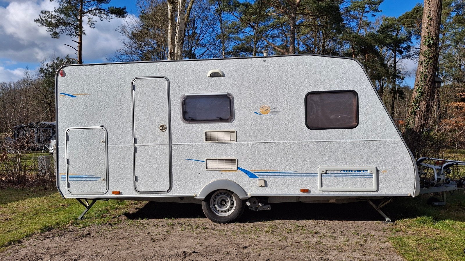 Caravan met stapelbed en mover, Vast bed, Treinzit, 750 - 1000 kg, Particulier