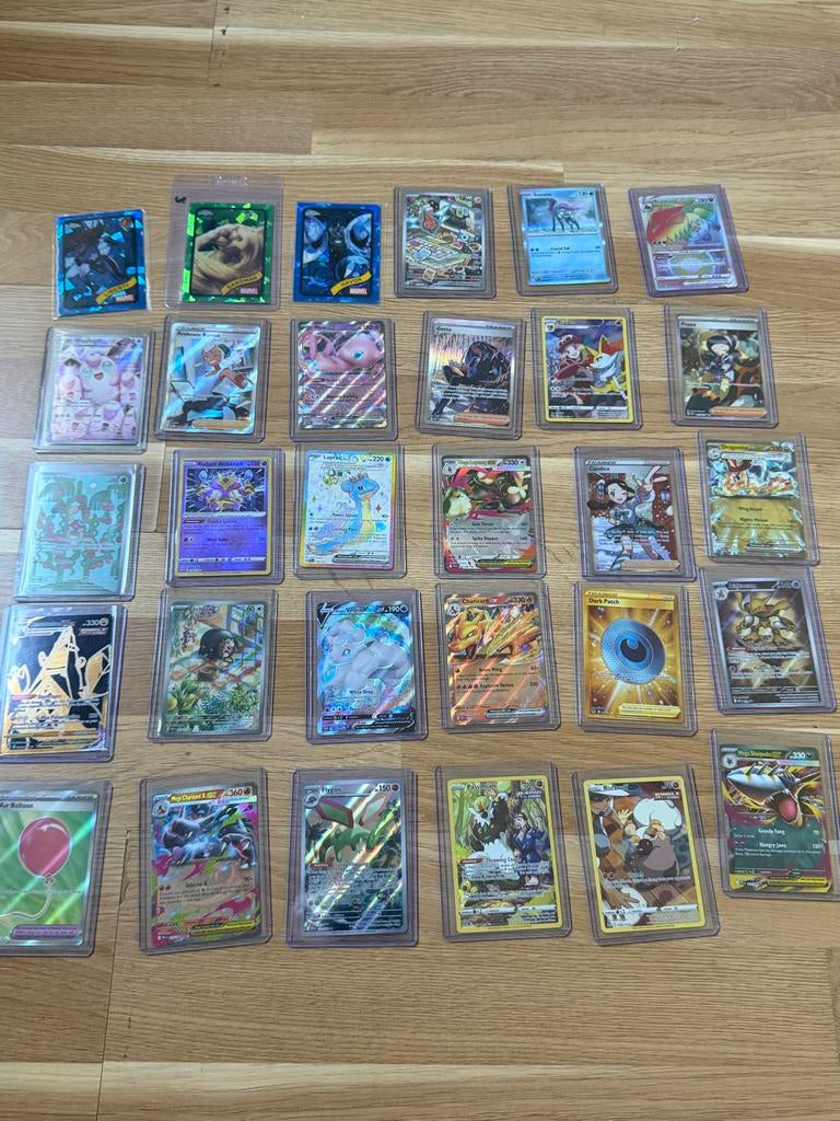 collectie Pokémon en Marvel kaarten, Hobby en Vrije tijd, Verzamelkaartspellen | Overige, Ophalen of Verzenden, Zo goed als nieuw