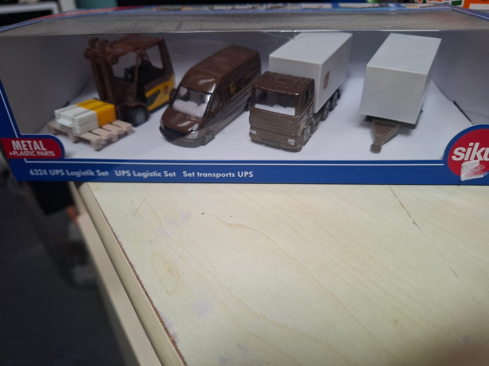 Siku 6324 UPS Logistiek Set - Nieuw in doos, Hobby en Vrije tijd, Ophalen of Verzenden, Nieuw, Bus of Vrachtwagen, SIKU