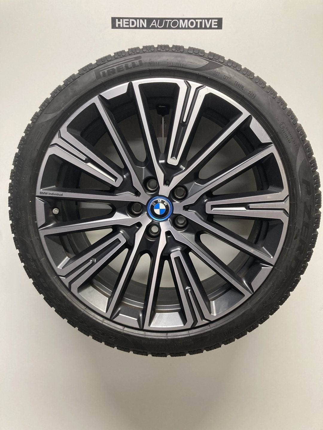 BMW X1 (U11) Styling 869 RDCI 20'' Winter, Gebruikt, -, -, Banden en Velgen