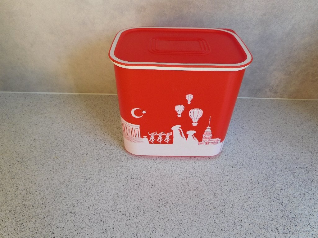 Tupperware Quadro Blokbus 1,30 Ltr. Rood Venetië, Overige typen, Ophalen of Verzenden, 1300 ml, Rood