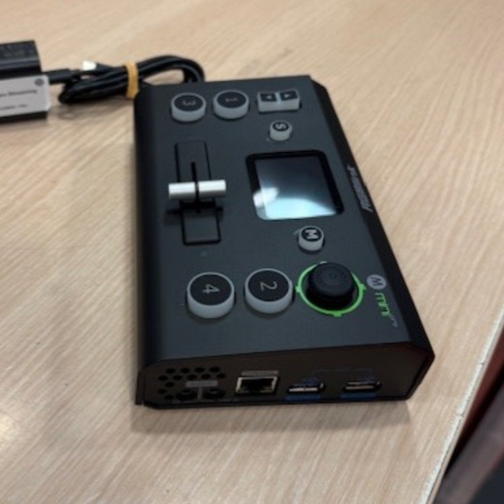 RGBlink mini pro Streaming Switcher, Flex Ltd., Gebruikt, https://flex.com/contact-us, Nobelstraat 10, 5807 GA Oostrum LB, Limburg, Nederland
