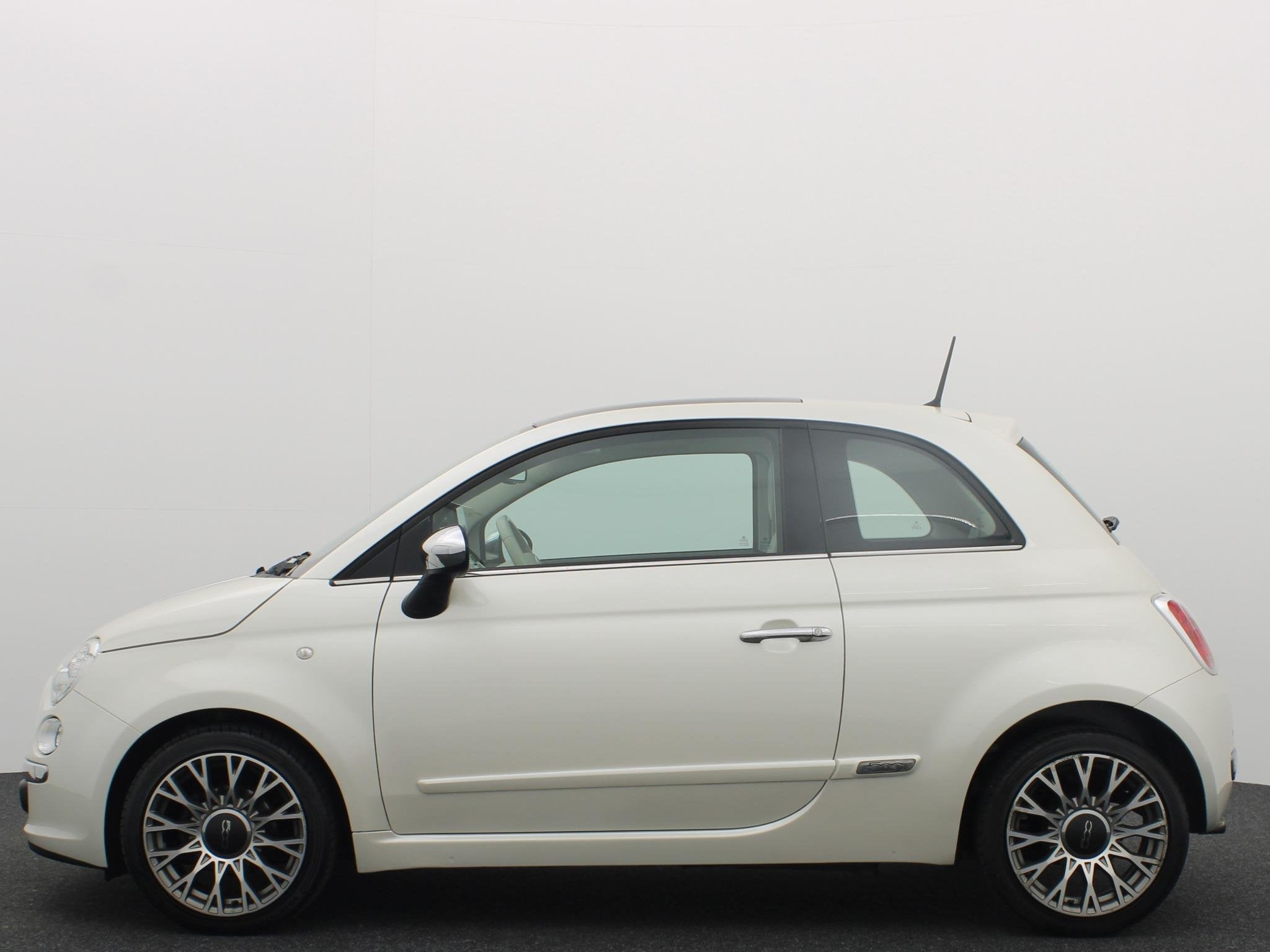 Fiat 500 0.9 TwinAir Lounge PARELMOER / BRUIN LEDER / XENON, Voorwielaandrijving, Euro 5, 86 pk, Gebruikt