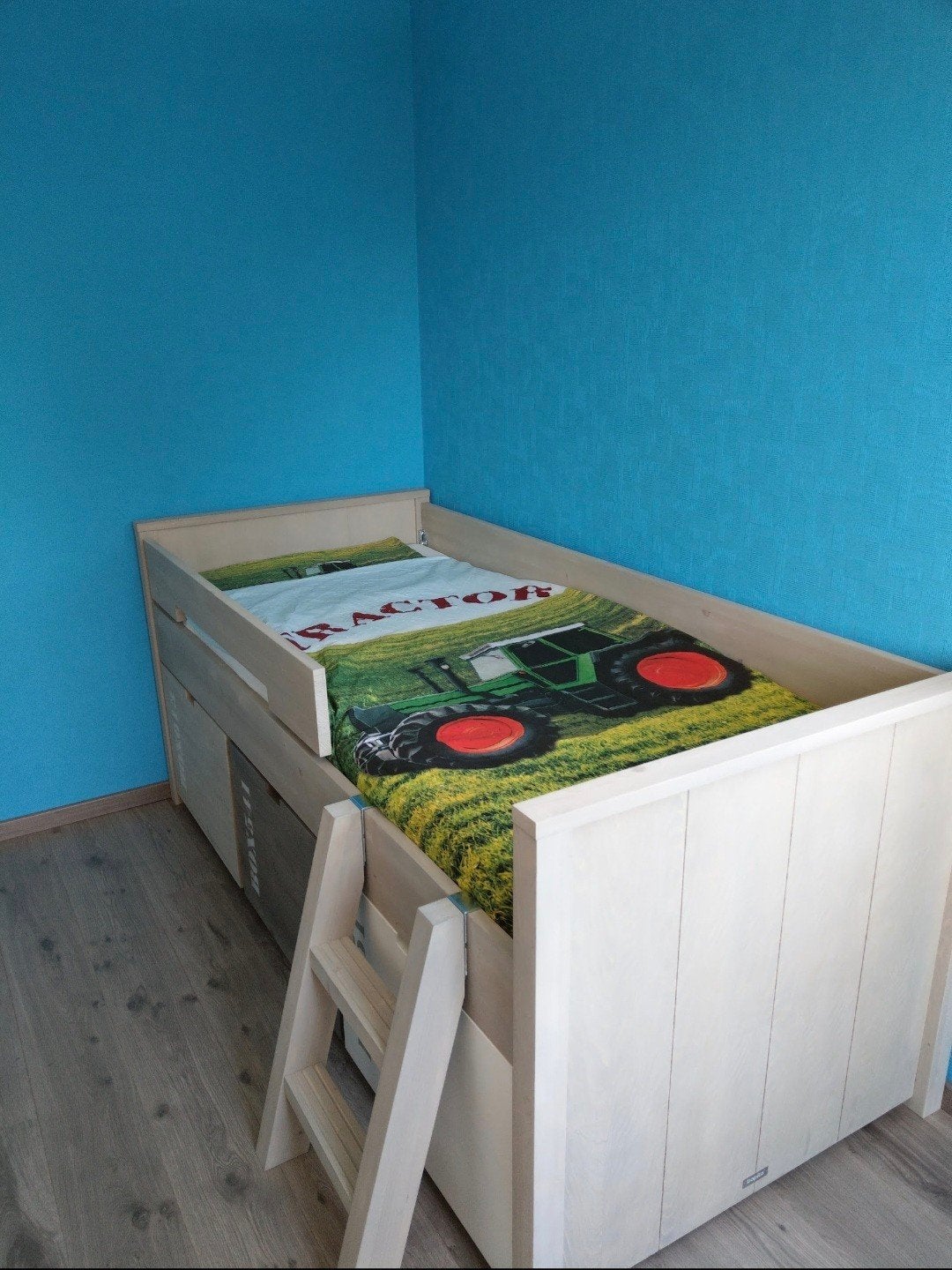 Bobita 1 persoonsbed + kapstok, Ophalen, Gebruikt, 90 cm, Eenpersoons