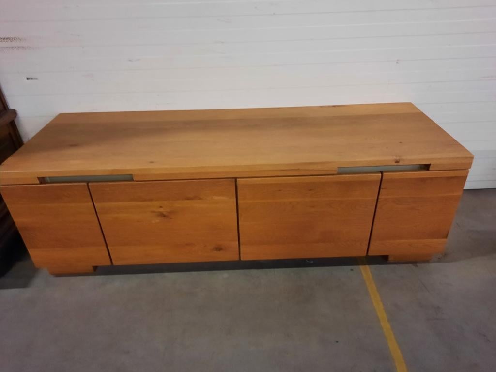 Massief eiken dressoir, Huis en Inrichting, Kasten | Dressoirs, Gebruikt, 150 tot 200 cm, 50 tot 75 cm, Met deur(en), Eikenhout