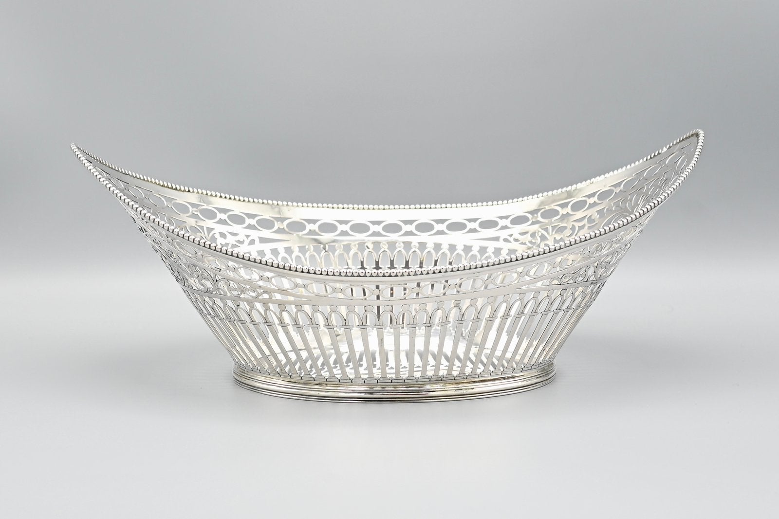 Zilveren broodmand, 1906, Ophalen of Verzenden, Zilver