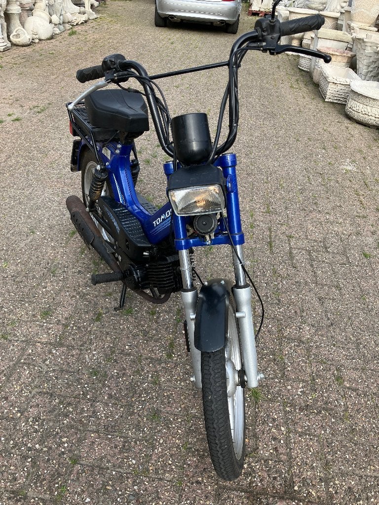 leuke en nette Tomos bj 2013 snor weinig km .standard 35 km, Ophalen, 0 versnellingen, 49 cc, Zo goed als nieuw