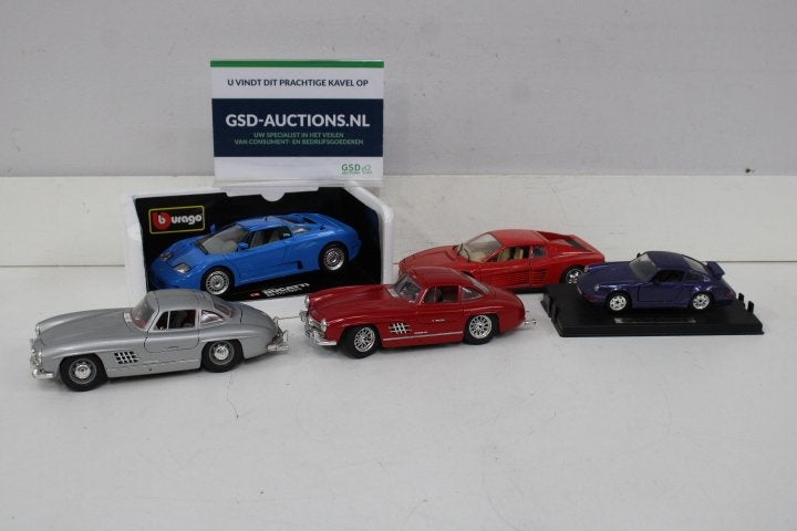 Set modelauto's inclusief Bburago Lamborghini Diablo, Ophalen of Verzenden, Niet ingevuld, Niet ingevuld, Niet ingevuld