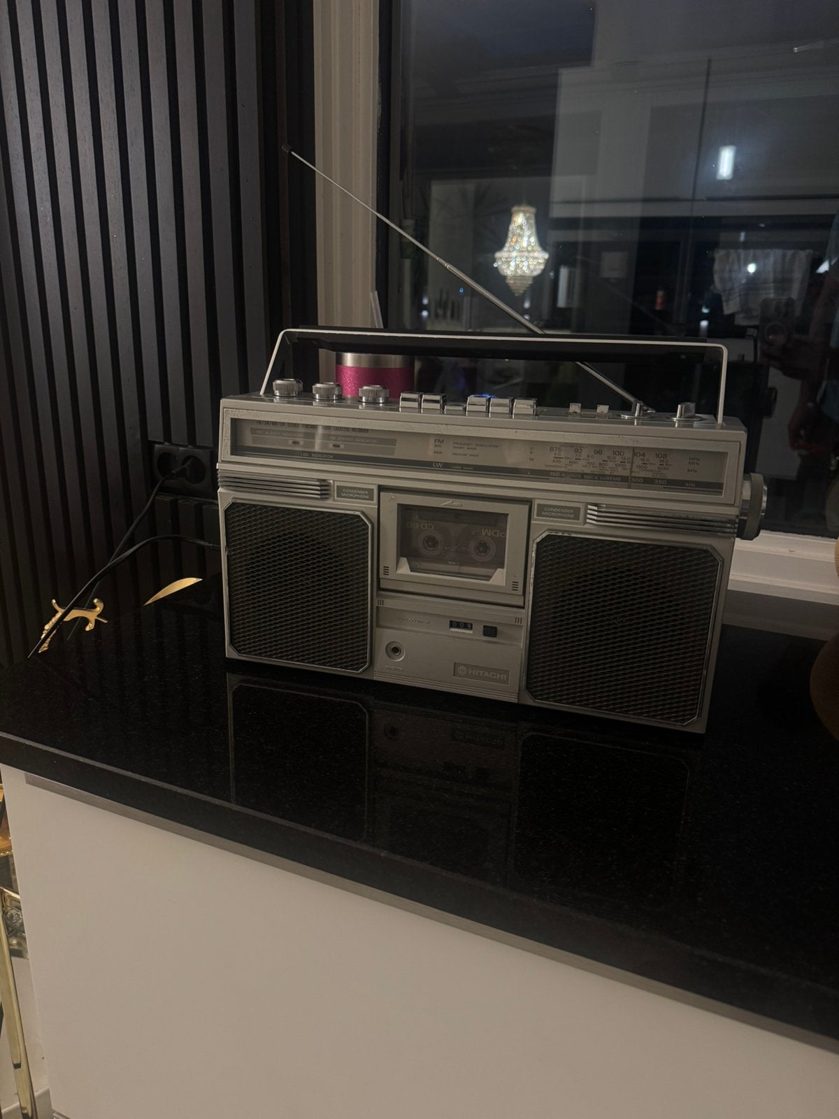 Hitachi Radio cassetterecorder/Boombox/Ghettoblaster, Ophalen of Verzenden, Zo goed als nieuw