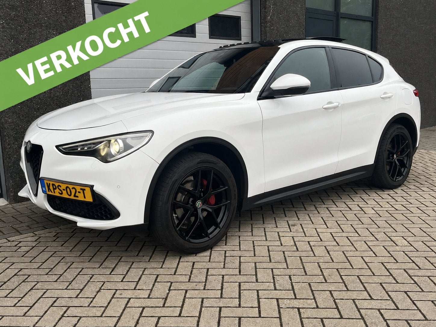 Alfa Romeo Stelvio 2.0 T 280pk ACC Pano H&K Keyless Trekhaak, Automaat, 1995 cc, Euro 6, 4 cilinders