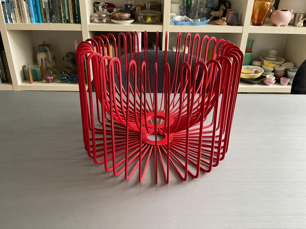 Vintage IKEA Trådig fruitschaal/ lampenkap rood; €75, Overige materialen, Mand, Rond, Ophalen of Verzenden