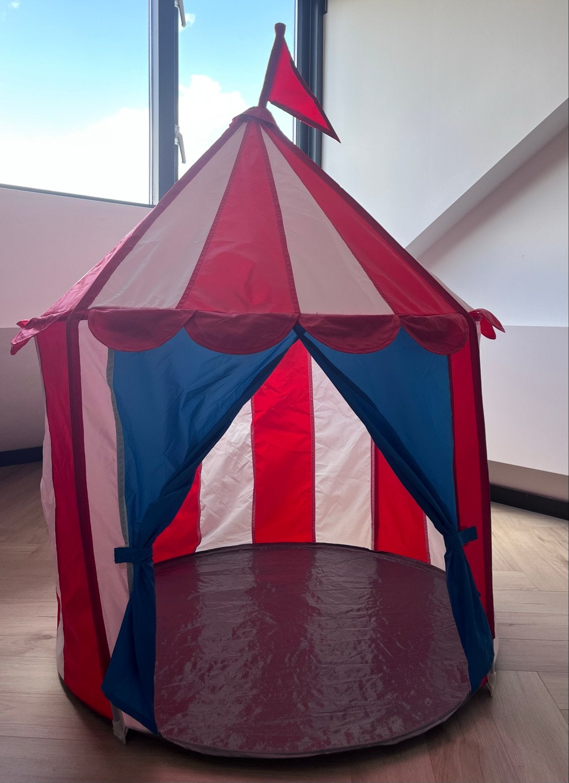 Leuke speeltent voor kinderen - Circus thema, Ophalen, Gebruikt