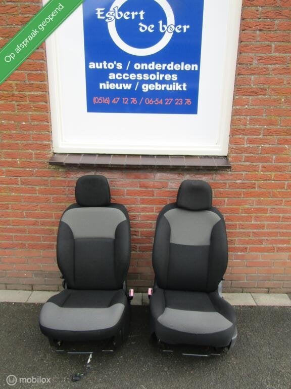bestuurders en bijrijders Stoel renault kangoo 2008 t/m 2018, Auto-onderdelen, Interieur en Bekleding, Gebruikt, Renault, Ophalen of Verzenden