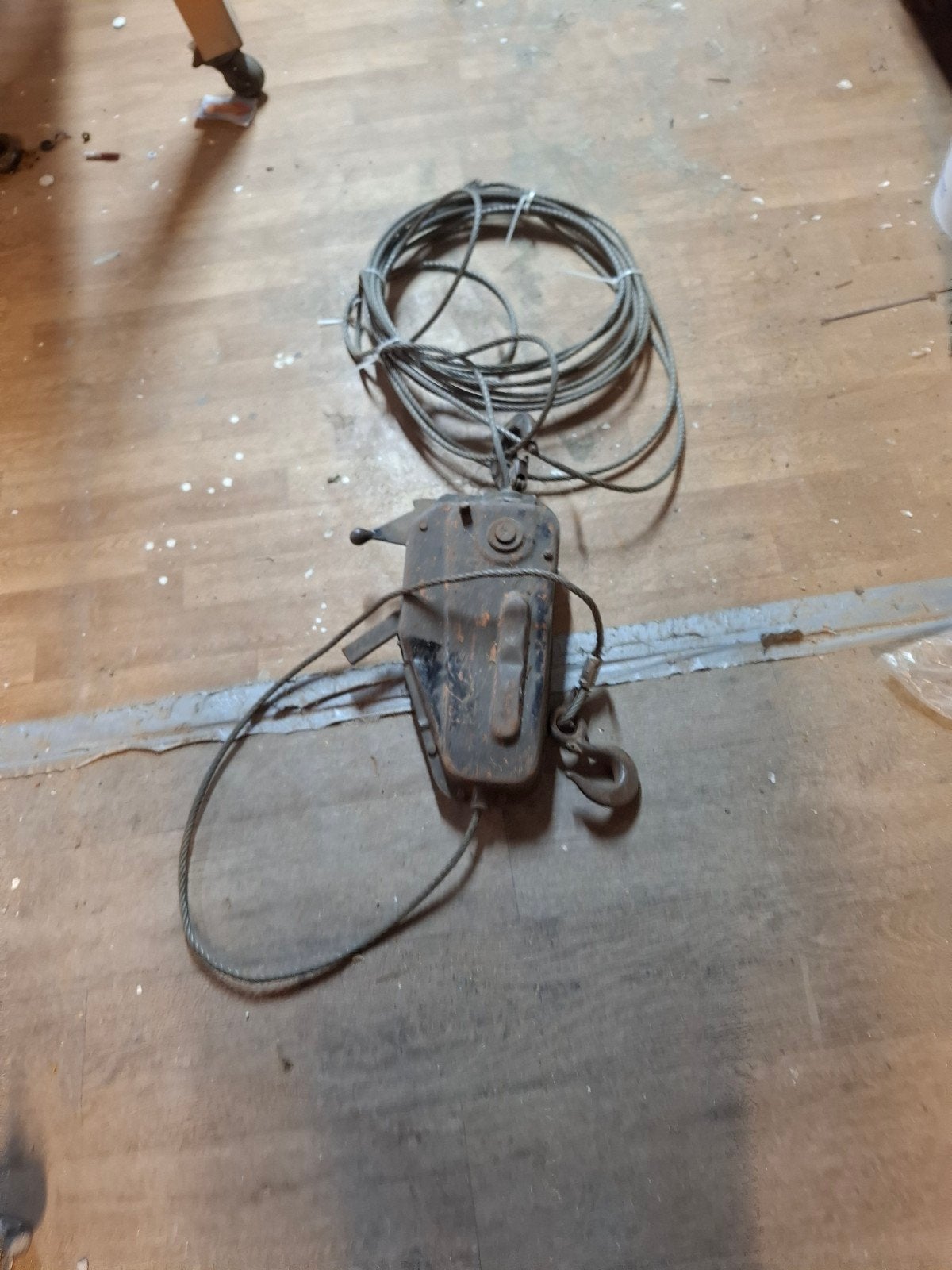 Tirfor handlier met staalkabels, Ophalen