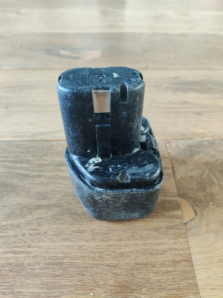 Accu Hitachi eb9s (onbekend of deze nog werkt), Ophalen of Verzenden, Gebruikt, Accuboormachine