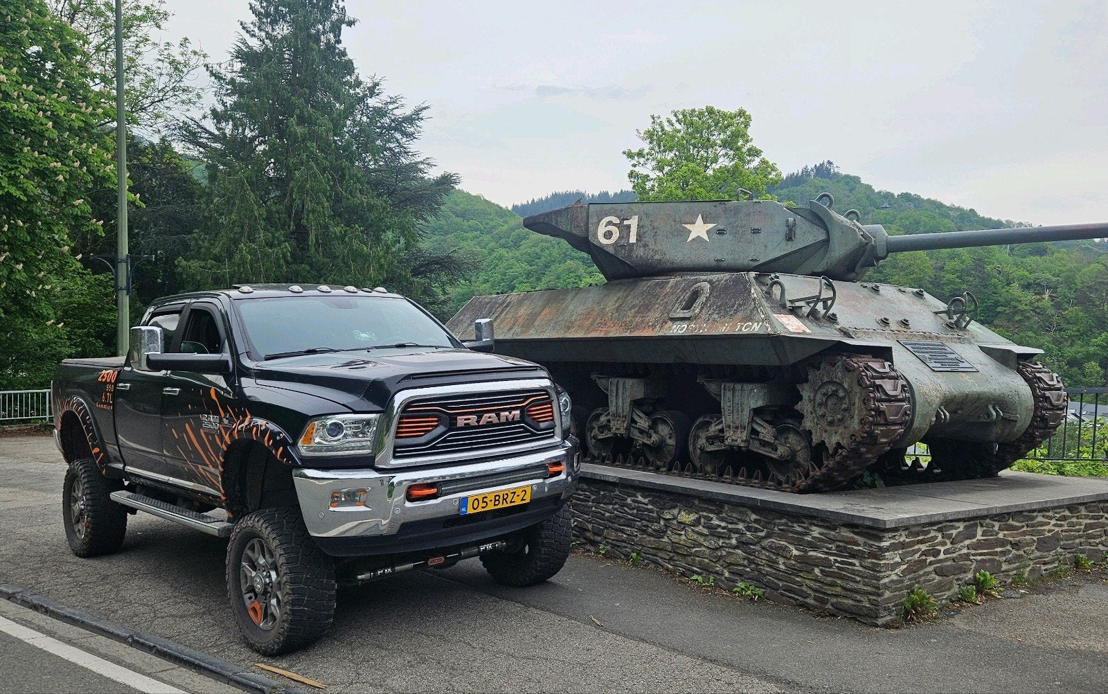 Dodge RAM 2500 Monster-truck LIMITED 6.7L Cummins, Auto's, Automaat, Euro 5, 6690 cc, Zwart