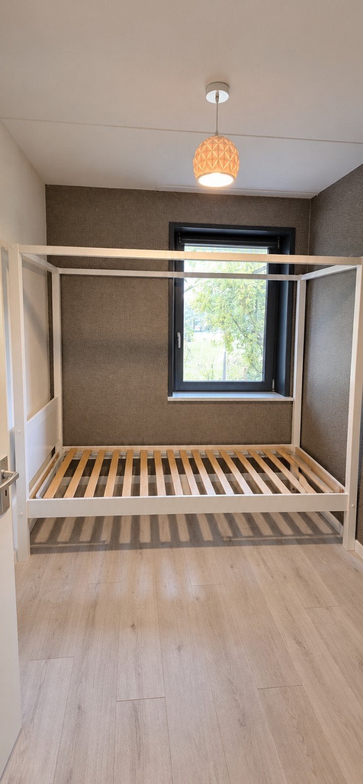 Wit hemelbed met lattenbodem, Huis en Inrichting, Ophalen, 90 cm, Eenpersoons, Modern hemelbed