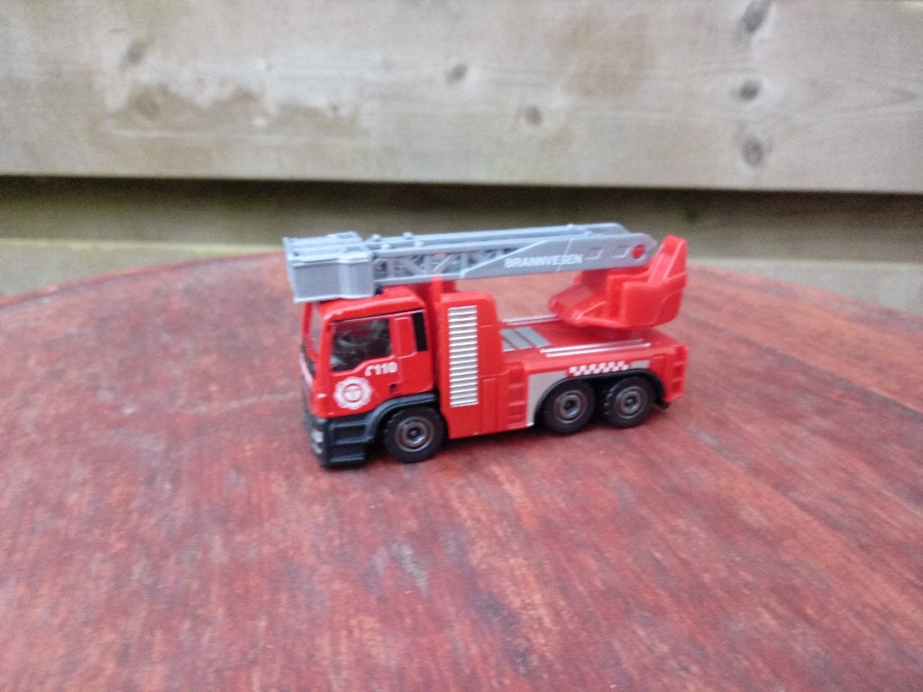 M.A.N TGS Brandweer Noorwegen Majorette, Hobby en Vrije tijd, Modelauto's | Overige schalen, Ophalen, Nieuw, Bus of Vrachtwagen