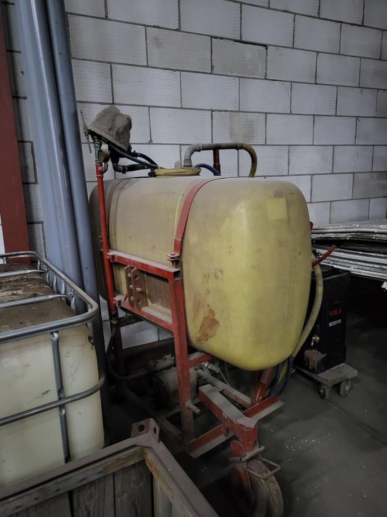 Hogedrukspuit met tank en ontstopperfunctie, Tuin en Terras, Ophalen, Gebruikt, Benzine