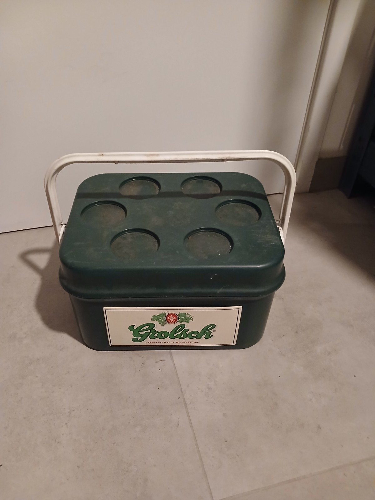 Koelbox Grolsch Vintage 32/18/24 cm prijs €10

Werkt perfect, Caravans en Kamperen, Ophalen of Verzenden