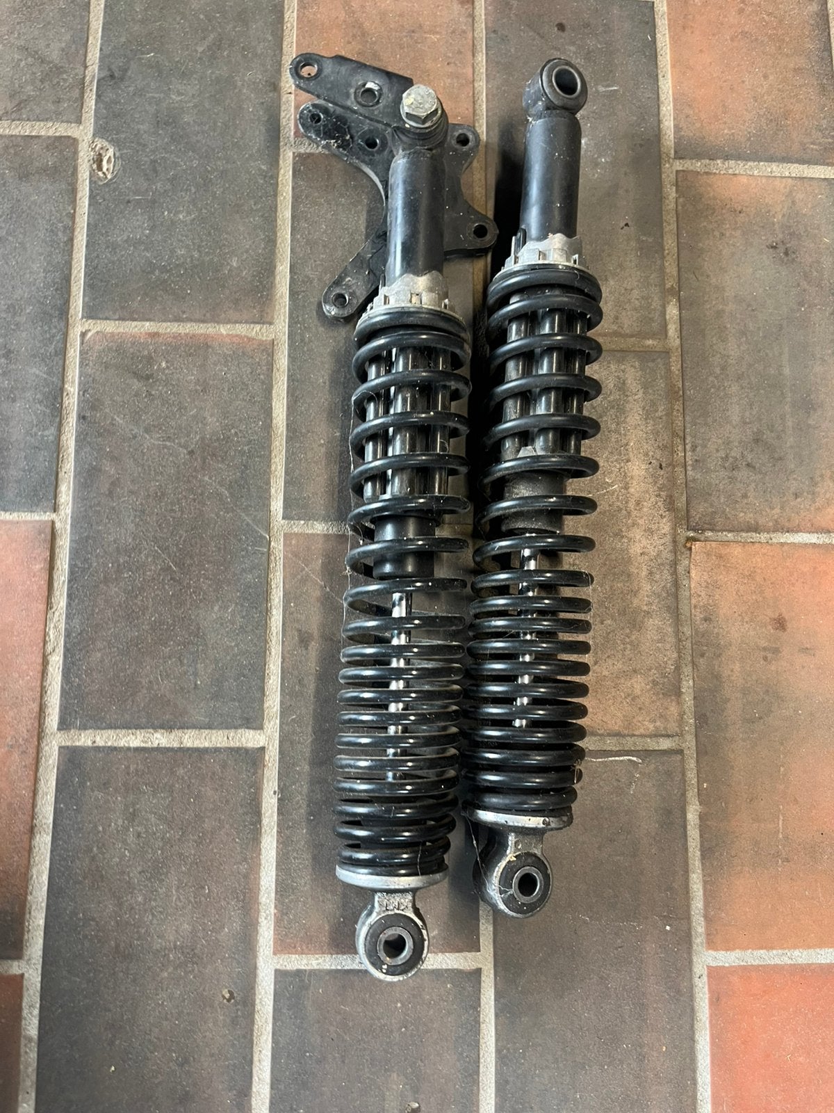 Achter veren piaggio mp3 2009 250cc, Motoren, Ophalen of Verzenden