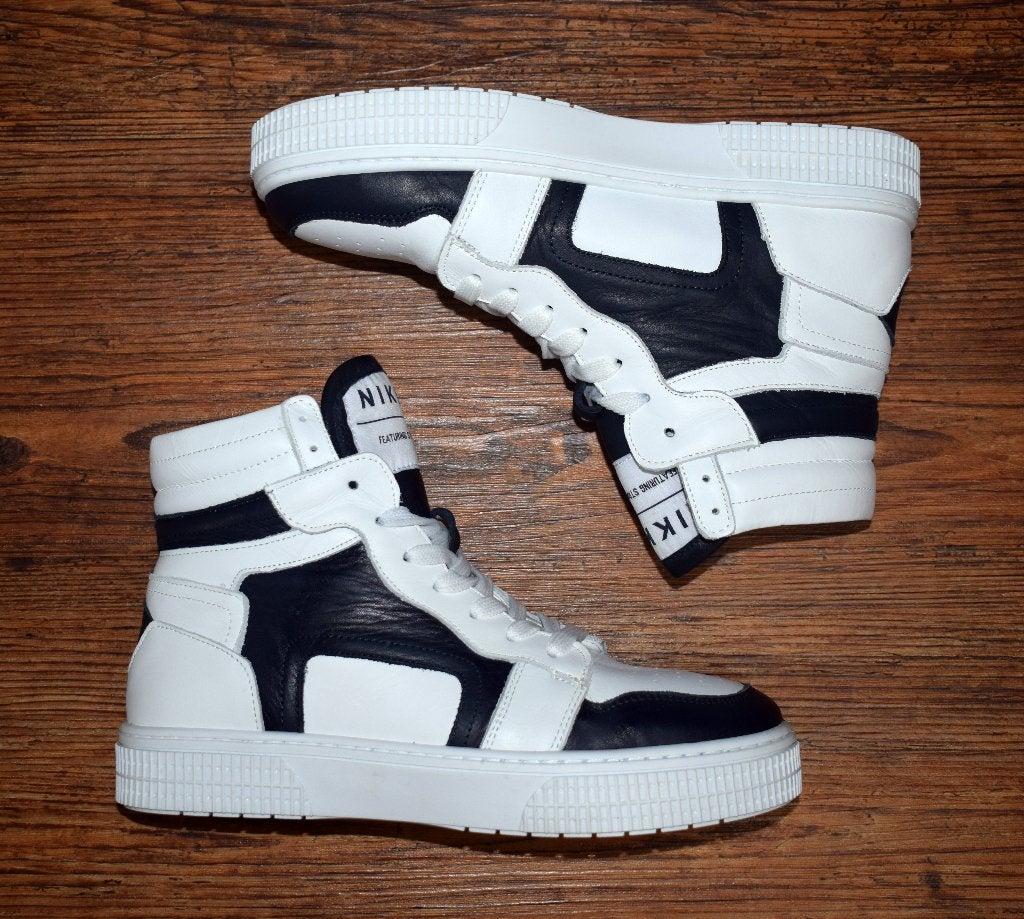 NIKKIE - leren sneaker Livia midnight blue - maat 37, Overige kleuren, Nieuw, Ophalen of Verzenden, Sneakers of Gympen
