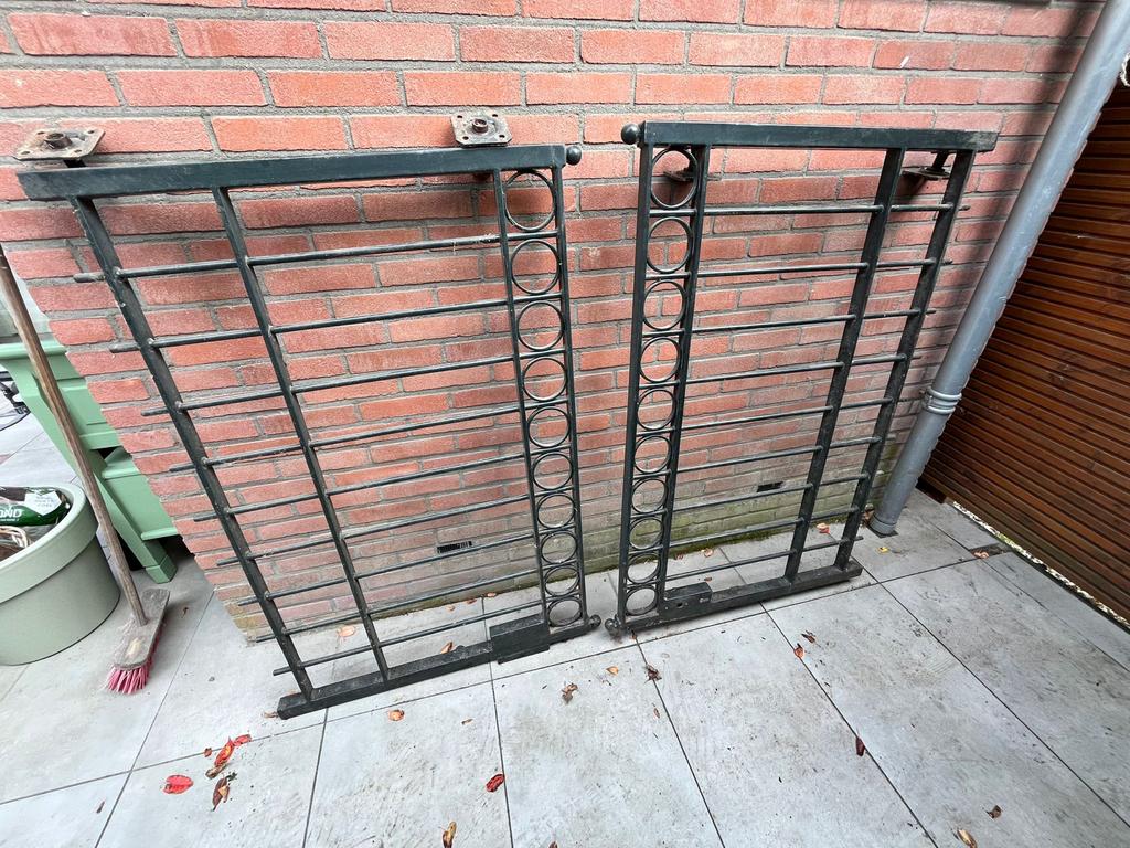 Gietijzeren hekwerk met poort, Tuin en Terras, Ophalen, Met poort, Gebruikt, Sierhekwerk