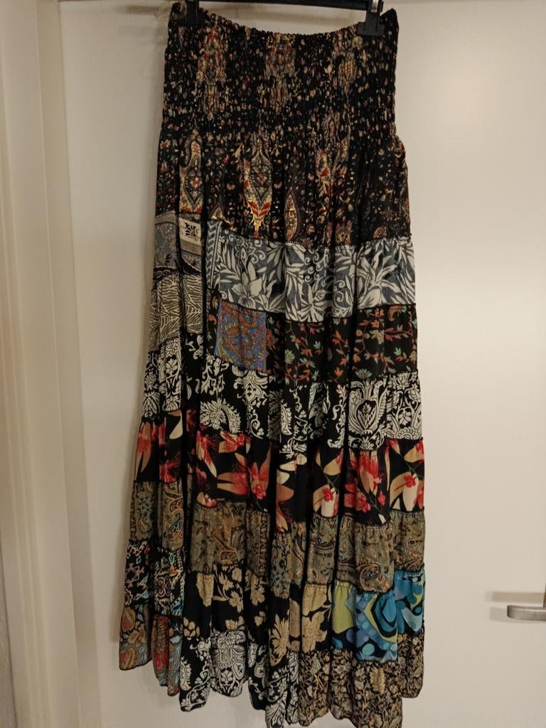 Bohemian patch work rok one size zgan, Kleding | Dames, Rokken, Ophalen of Verzenden, Zo goed als nieuw, Maat 38/40 (M), Onder de knie