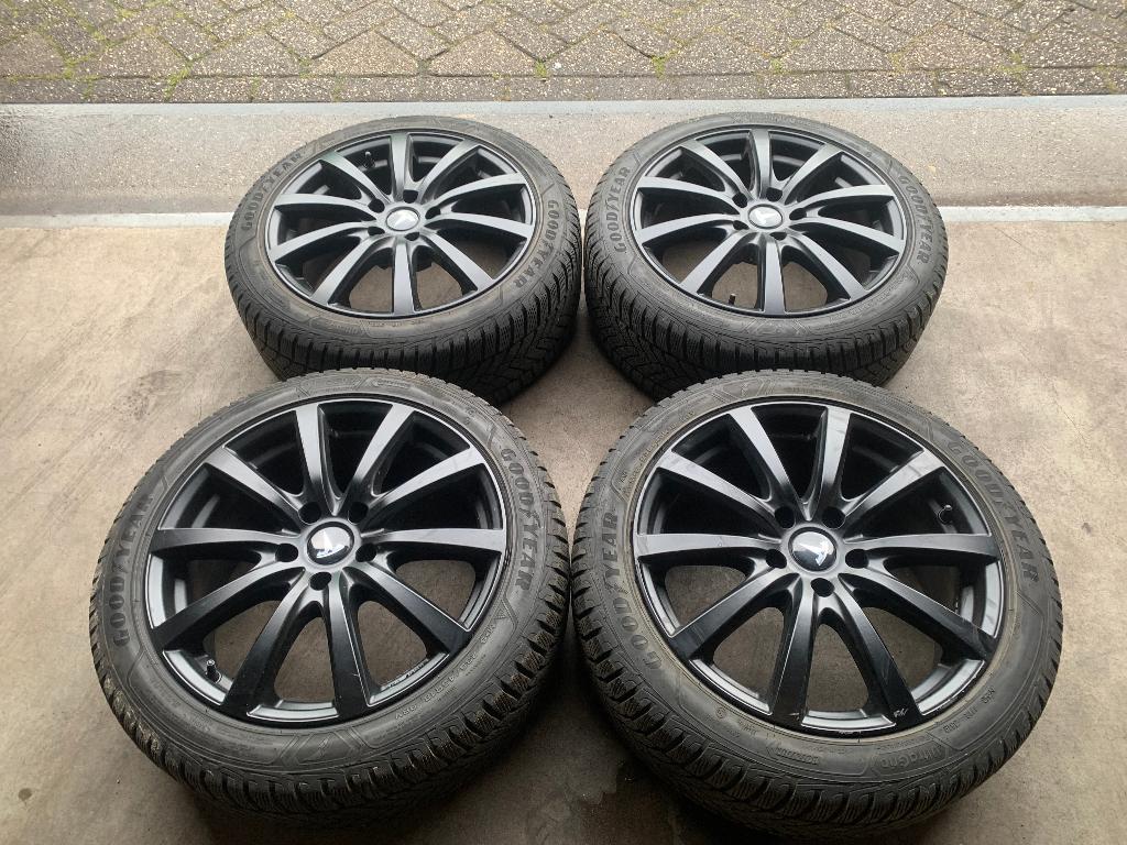 TESLA MODEL 3 Y VELGEN + BANDEN 235 45 R18 + TPMS BLE, Auto-onderdelen, Banden en Velgen, Banden en Velgen, All Season, 18 inch