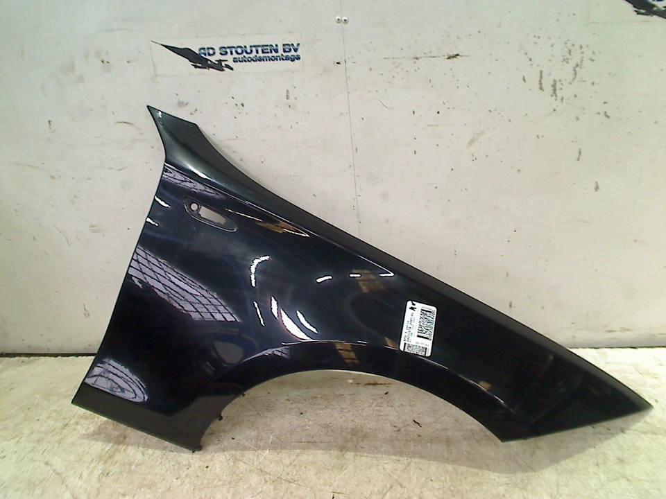 Spatbord Rechts Voor BMW 1 serie (E87/87N) (2004-06/2011-06), Gebruikt, Petuelring 130, München 80809, , Duitsland, BMW, Bayerische Motoren Werke AG