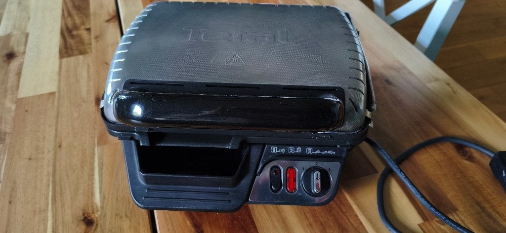 nette Tefal contactgrill GC3060, Witgoed en Apparatuur, Ophalen of Verzenden, Uitneembare platen, Gebruikt