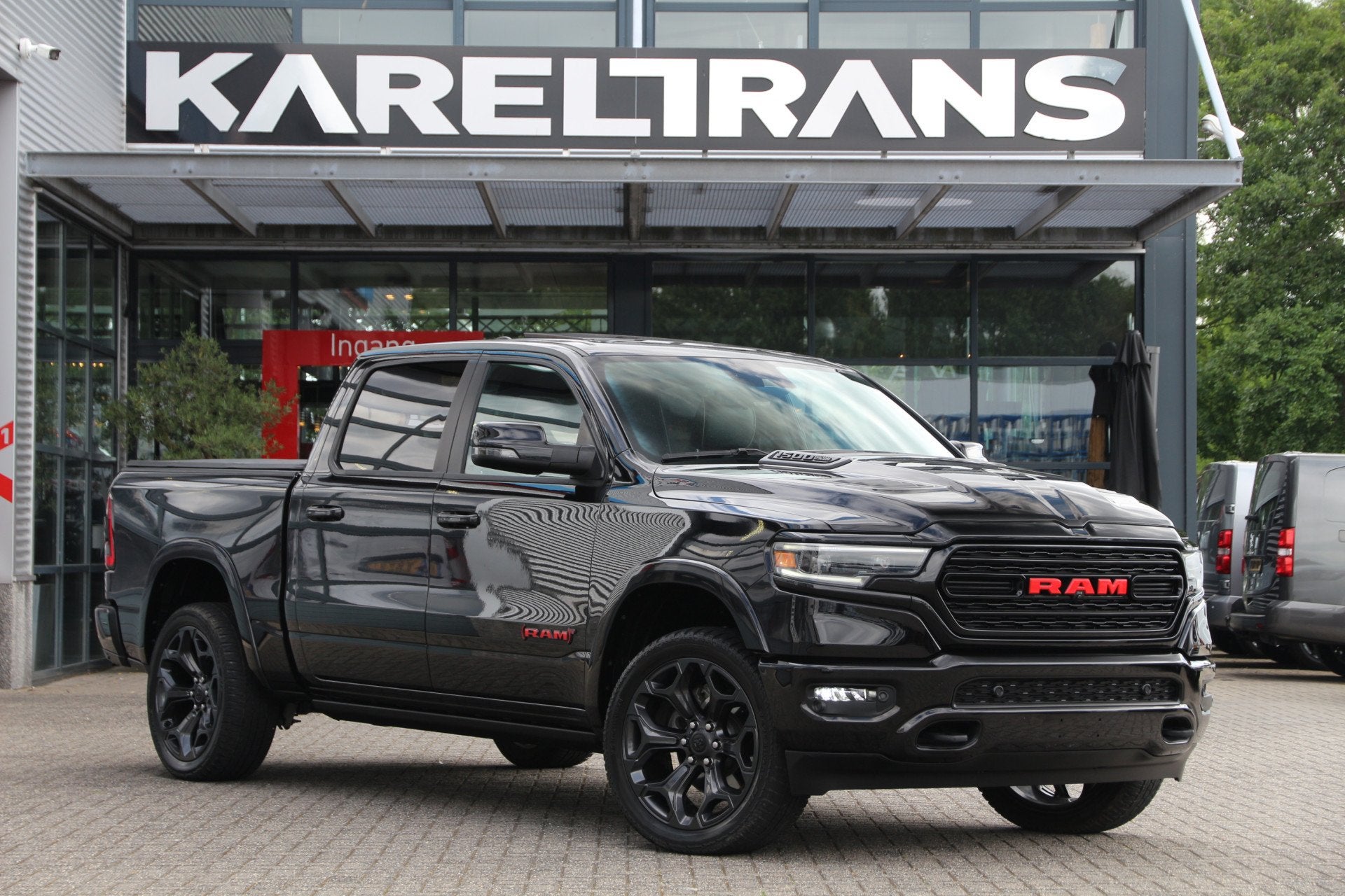 Dodge Ram 1500 5.7 HEMI V8 | Bijtellingsvriendelijk | Luchtv, Auto's, Gebruikt, 5654 cc, 402 pk, Zwart