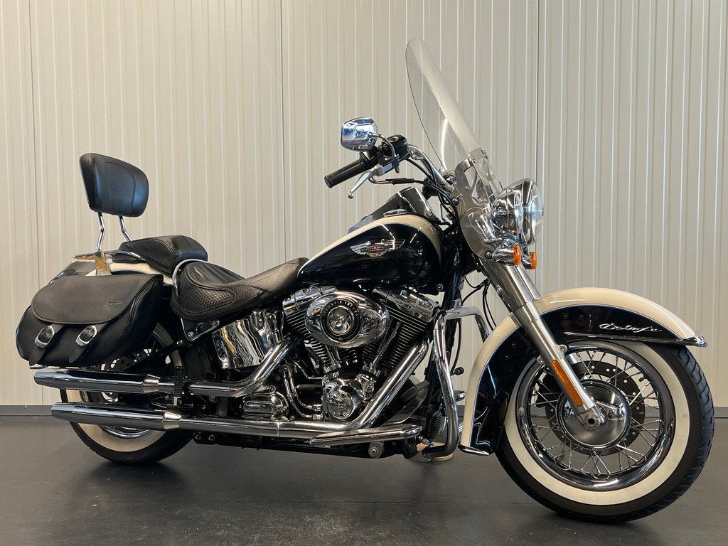 Harley-Davidson FLSTN SOFTAIL DELUXE CUST (bj 2012), Motoren, Chopper, Bedrijf, 1700 cc