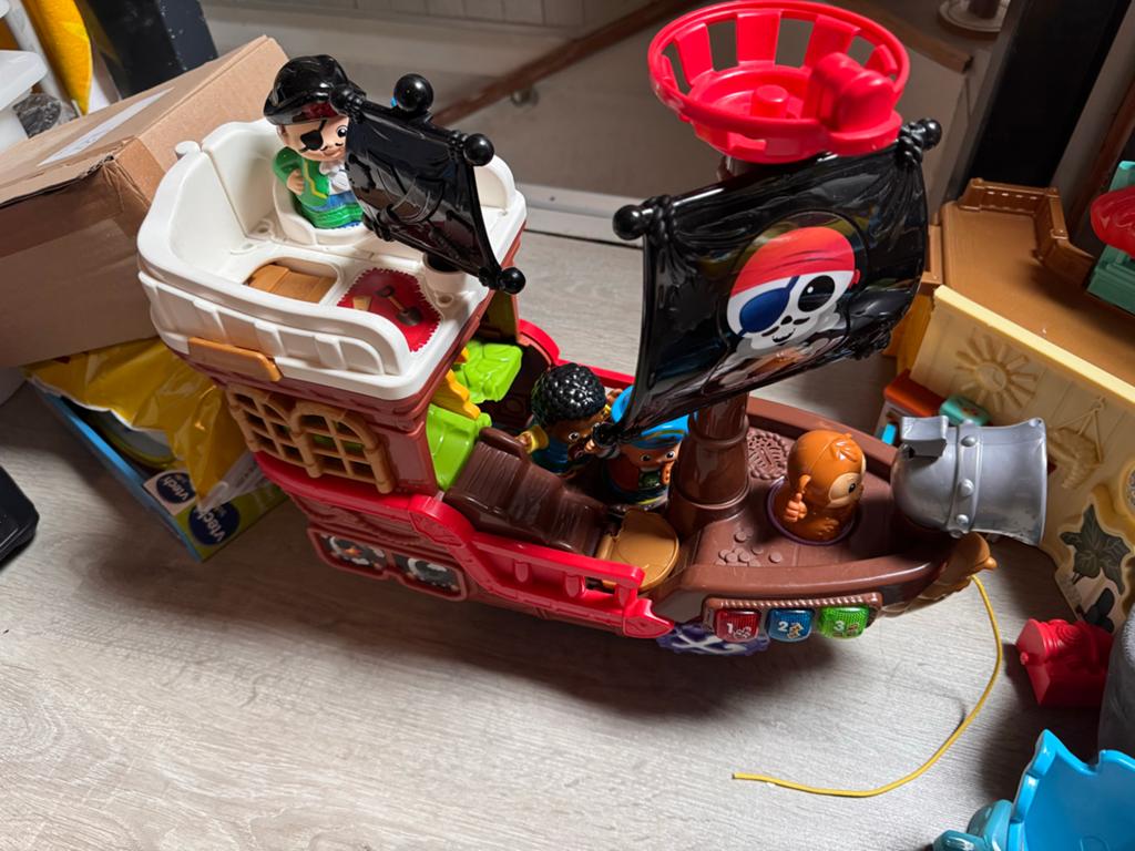Vtech boot met poppetjes - piraat speelset, Kinderen en Baby's, Speelgoed | Vtech, Gebruikt, 2 tot 4 jaar, Ophalen
